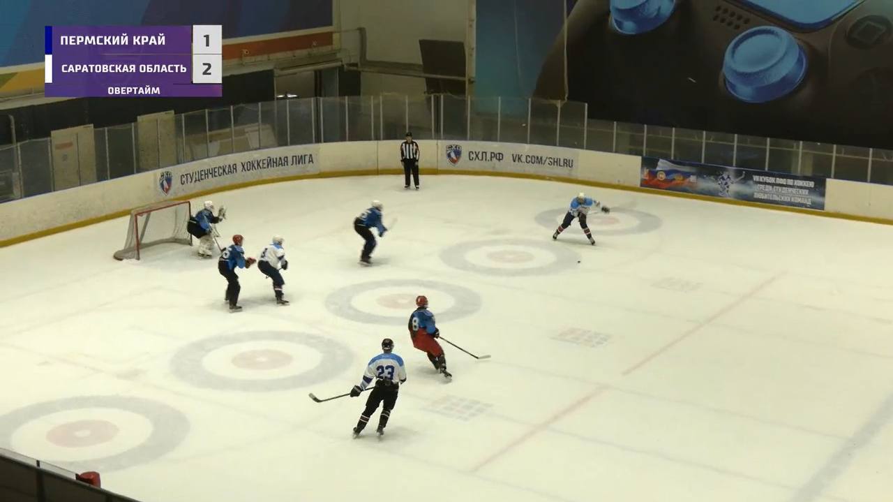 Саратовские студенты борются за Кубок ПФО по хоккею